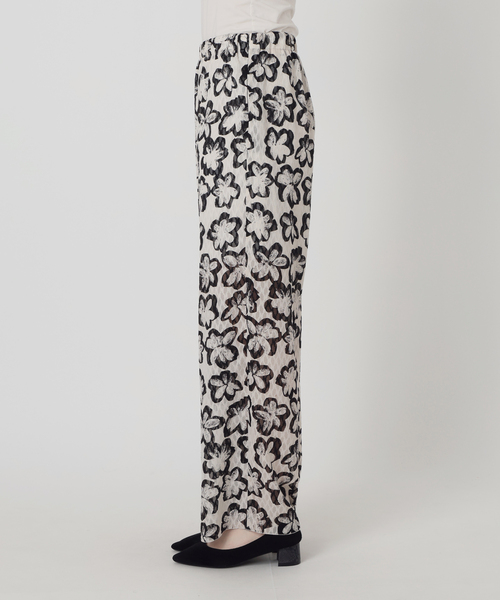 VERMEIL par iena（ヴェルメイユパーイエナ）の「Shadow Bloom パンツ（その他パンツ・レディース・その他2・38/36）」の10枚目の写真