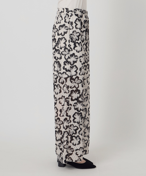 VERMEIL par iena（ヴェルメイユパーイエナ）の「Shadow Bloom パンツ（その他パンツ・レディース・その他2・38/36）」の12枚目の写真