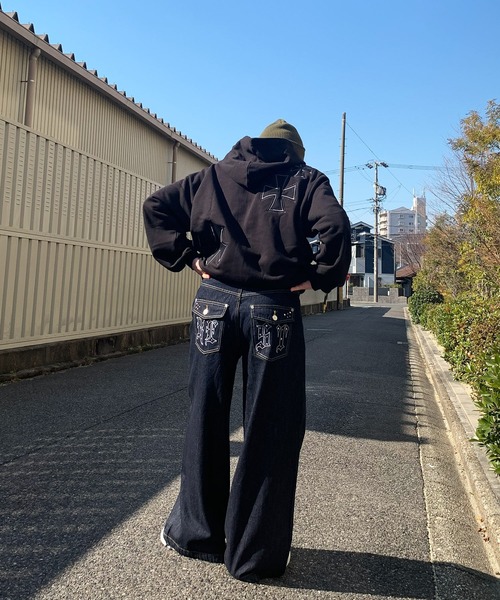 RE730(アールイーセブンサーティー)の「REロゴバギーデニムパンツ(デニムパンツ・メンズ・ブラック/ネイビー・X-LARGE/LARGE/MEDIUM)」の5枚目の写真