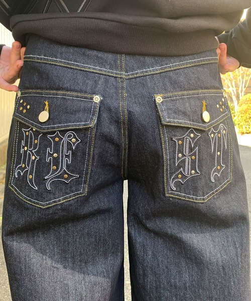 RE730(アールイーセブンサーティー)の「REロゴバギーデニムパンツ(デニムパンツ・メンズ・ブラック/ネイビー・X-LARGE/LARGE/MEDIUM)」の7枚目の写真