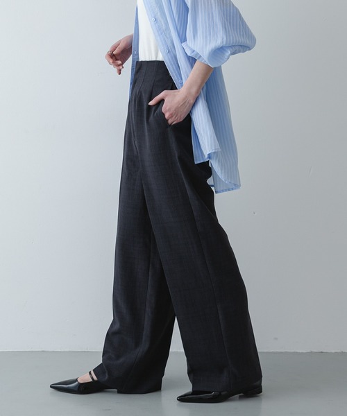 SENSE OF PLACE by URBAN RESEARCH（センスオブプレイスバイアーバンリサーチ）の「UR TECH リネンライクワイドパンツ（スラックス・レディース・ベージュ/ブラック/ライトベージュ/チャコールグレー・X-SMALL/SMALL/MEDIUM/LARGE/TALL）」の17枚目の写真
