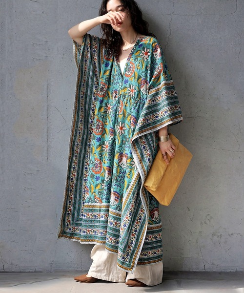 antiqua(アンティカ)の「インド綿 カフタンワンピース(ワンピース・レディース・レッド系その他/グリーン系その他・ONESIZE)」の1枚目の写真