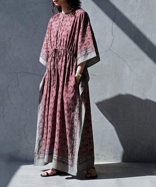 antiqua(アンティカ)の「インド綿 カフタンワンピース(ワンピース・レディース・レッド系その他/グリーン系その他・ONESIZE)」の4枚目の写真
