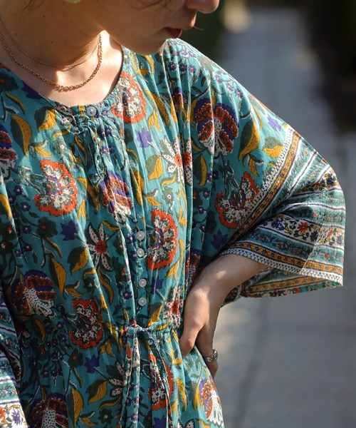 antiqua(アンティカ)の「インド綿 カフタンワンピース(ワンピース・レディース・レッド系その他/グリーン系その他・ONESIZE)」の13枚目の写真
