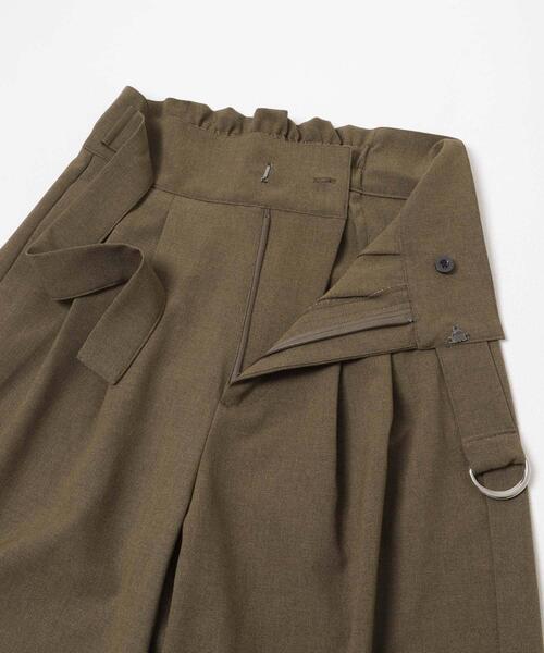 ITEMS URBANRESEARCH（アイテムズ アーバンリサーチ）の「アシメデザインベルトパンツ（その他パンツ・レディース・ベージュ/ブラウン・MEDIUM/SMALL）」の21枚目の写真