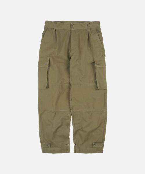 FRIZMWORKS(フリズムワークス)の「CN FRENCH ARMY M64 PANTS _ OLIVE(その他パンツ・メンズ・その他・SMALL/MEDIUM/LARGE/X-LARGE)」の1枚目の写真