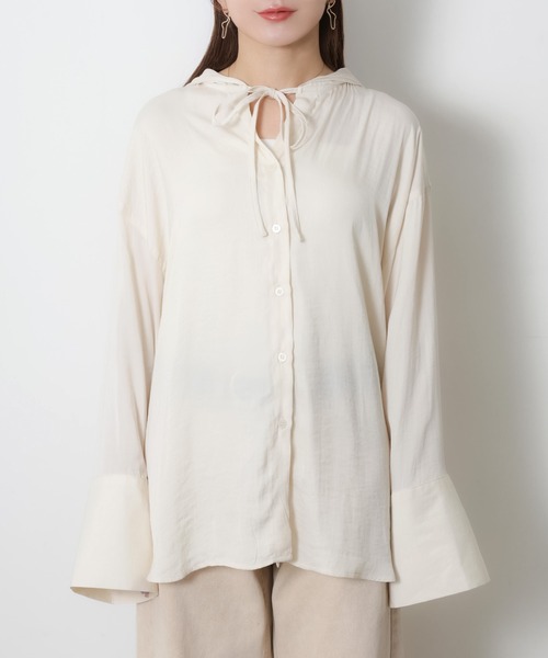 Riberry(リベリー)の「ワイドスリーブシアーフードオーバーシャツ(シャツ/ブラウス・レディース・ベージュ/オフホワイト/ブルー/ブラック・FREE)」の10枚目の写真