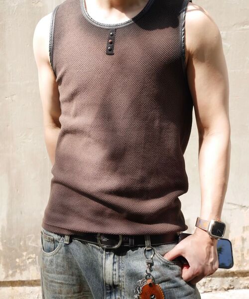 RSSC（アールエスエスシー）の「LEATHER MIXED SPRAY SLEEVELESS - BROWN（Tシャツ/カットソー・レディース・その他・0/1/2）」の8枚目の写真