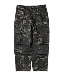 430（フォーサーティ）の「mp14913- CAMO ESLOT CARGO PANTS カーゴパンツ(26-094)（カーゴパンツ）」