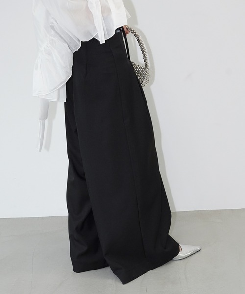 chuclla（チュクラ）の「ハイウェストタックワイドパンツ chw26s165（その他パンツ・レディース・ブラック/アイボリー・L/M/S）」の6枚目の写真