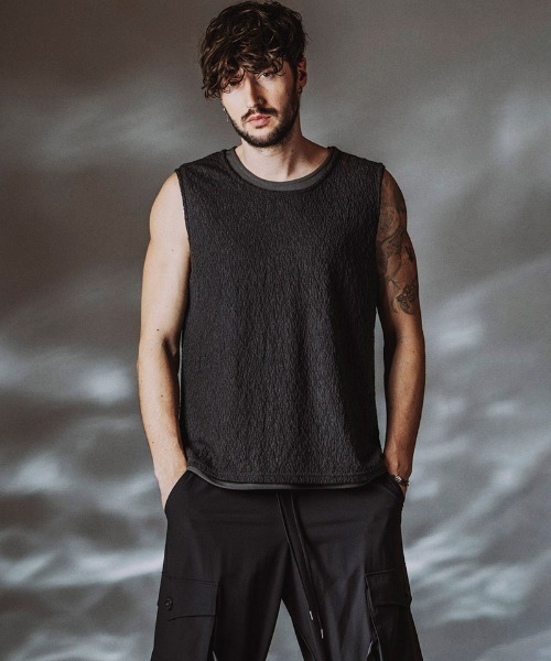 NO ID.（ノーアイディ）の「mta617- ｼｱｰﾚｲﾔｰﾄﾞｽﾘｰﾌﾞﾚｽPO Tシャツ(458006-463T)（タンクトップ・メンズ・グレー/ブラック/アイボリー・ONE SIZE）」の6枚目の写真