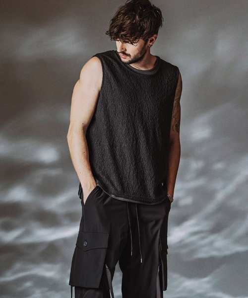 NO ID.（ノーアイディ）の「mta617- ｼｱｰﾚｲﾔｰﾄﾞｽﾘｰﾌﾞﾚｽPO Tシャツ(458006-463T)（タンクトップ・メンズ・グレー/ブラック/アイボリー・ONE SIZE）」の7枚目の写真