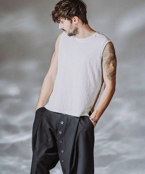 NO ID.（ノーアイディ）の「mta617- ｼｱｰﾚｲﾔｰﾄﾞｽﾘｰﾌﾞﾚｽPO Tシャツ(458006-463T)（タンクトップ・メンズ・グレー/ブラック/アイボリー・ONE SIZE）」の10枚目の写真