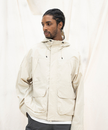 LIGHTWEIGHT NYLON RIPSTOP OUT POCKET HOODED SHELL JACKET - BEIGE