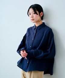 IEDIT | ＩＥＤＩＴ　ダブルガーゼ素材がうれしい　インしているみたいにも着られるパール調ボタンシャツ(シャツ/ブラウス)