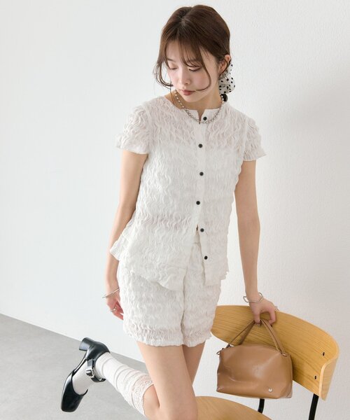 mystic（ミスティック）の「エアリーシャーリングブラウス（シャツ/ブラウス・レディース・ブラック/ブルー/オフホワイト・FREE）」の7枚目の写真