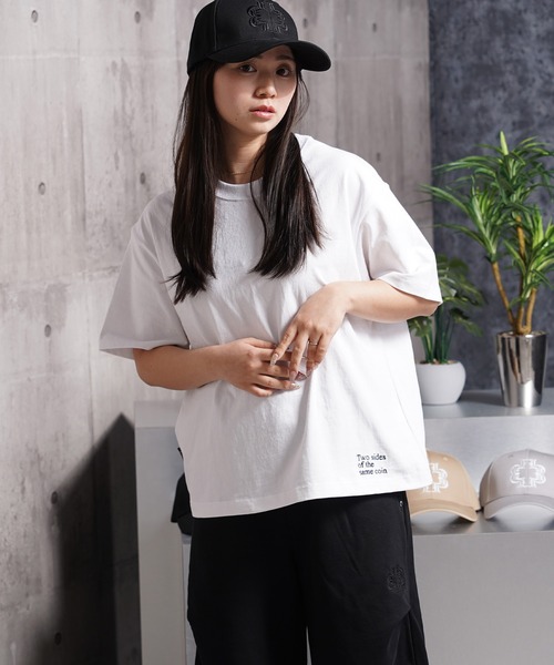 Laufer(ロイファー)の「【Laufer】Two sides Tee / クロップド丈 ボックスシルエット バックプリント Tシャツ / 短丈 ヘビーウェイト 綿100%(Tシャツ/カットソー・メンズ・ブラック/ホワイト・S/M/L/XL)」の5枚目の写真