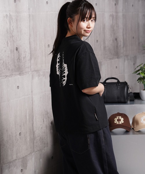 Laufer(ロイファー)の「【Laufer】Two sides Tee / クロップド丈 ボックスシルエット バックプリント Tシャツ / 短丈 ヘビーウェイト 綿100%(Tシャツ/カットソー・メンズ・ブラック/ホワイト・S/M/L/XL)」の22枚目の写真