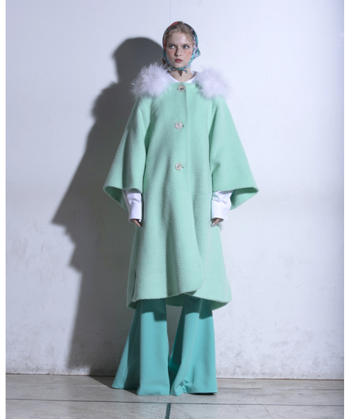GREEDILOUS(グリディアス)の「ミントケープコート(ダッフルコート・レディース・その他・S/M/L/XS)」の5枚目の写真