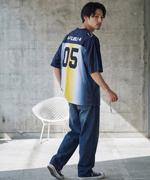 FUBU（ フブ）の「【FUBU/フブ】OG GRADATION GAME SHIRTS/OG グラデーションゲームシャツ（Tシャツ/カットソー・メンズ・ホワイト系/ブラック系/ネイビー系・XL/M/L）」の9枚目の写真