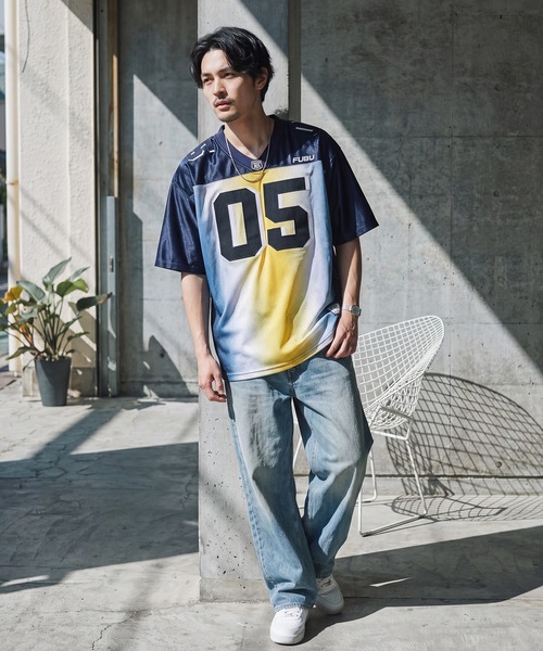 FUBU（ フブ）の「【FUBU/フブ】OG GRADATION GAME SHIRTS/OG グラデーションゲームシャツ（Tシャツ/カットソー・メンズ・ホワイト系/ブラック系/ネイビー系・XL/M/L）」の10枚目の写真