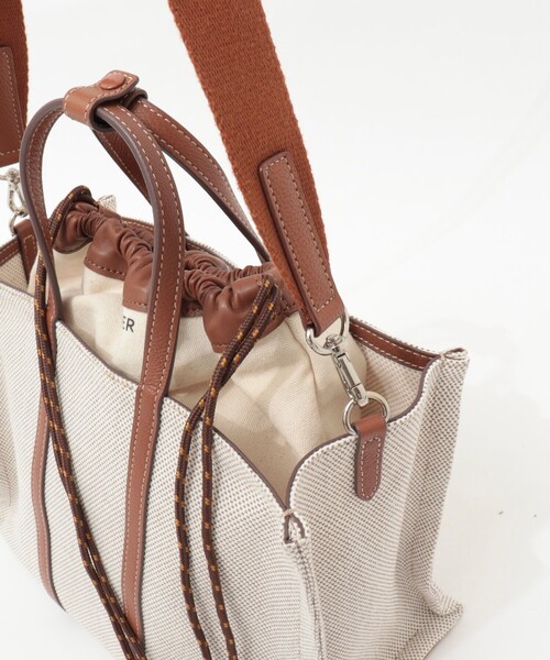 NOLLEY’S(ノーリーズ)の「【DeMAKER/ディメーカー】New vase medium bagキャンバストート(トートバッグ・レディース・ブラック/キャメル・FREE)」の10枚目の写真