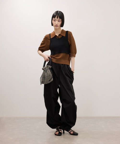 ADAM ET ROPE'(アダムエロペ)の「コットンパラシュートパンツ(その他パンツ・レディース・レッド系その他2/ベージュ/ブラック・36/38)」の5枚目の写真