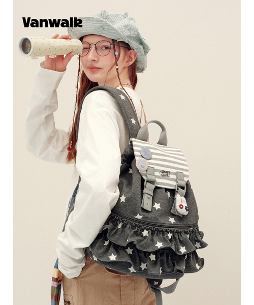 VANWALK（バンウォーク）の「Shirring Special Limited Backpack [Dark Gray]（バックパック/リュック・レディース・ダークグレー・FREE）」の3枚目の写真
