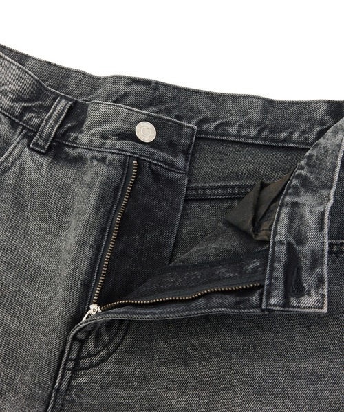 X-girl（エックスガール）の「EMBLEM POCKET DISTRESSED DENIM SHORTS（デニムパンツ・レディース・ブラック/ライトインディゴブルー・S/M）」の18枚目の写真