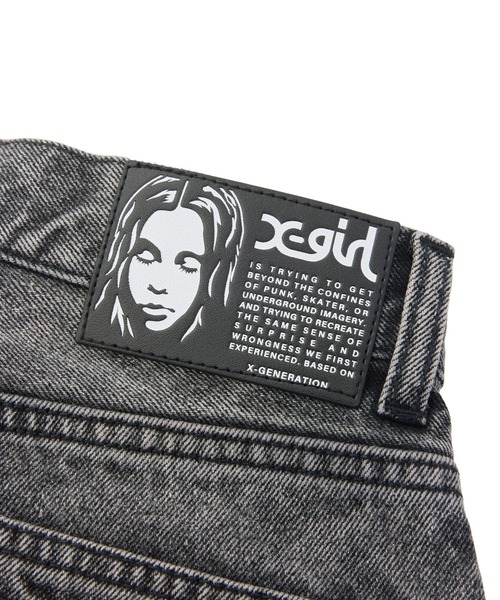 X-girl（エックスガール）の「EMBLEM POCKET DISTRESSED DENIM SHORTS（デニムパンツ・レディース・ブラック/ライトインディゴブルー・S/M）」の21枚目の写真