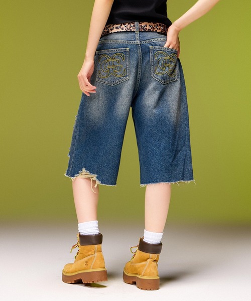 X-girl（エックスガール）の「EMBLEM POCKET DISTRESSED DENIM SHORTS（デニムパンツ・レディース・ブラック/ライトインディゴブルー・S/M）」の4枚目の写真
