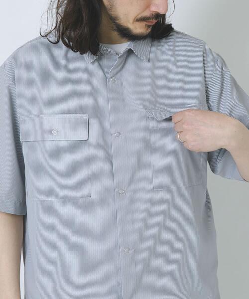 ITEMS URBANRESEARCH（アイテムズ アーバンリサーチ）の「『接触冷感/速乾/イージーケア』高機能ストライプRDB半袖シャツ（シャツ/ブラウス・メンズ・ブラック/ブルー・MEDIUM/LARGE）」の9枚目の写真