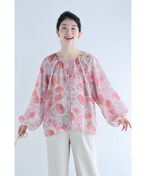 cawaii(カワイイ)の「柔らかな日差しを浴びるガーベラシアーブラウストップス(シャツ/ブラウス・レディース・ピンク・FREE)」の11枚目の写真