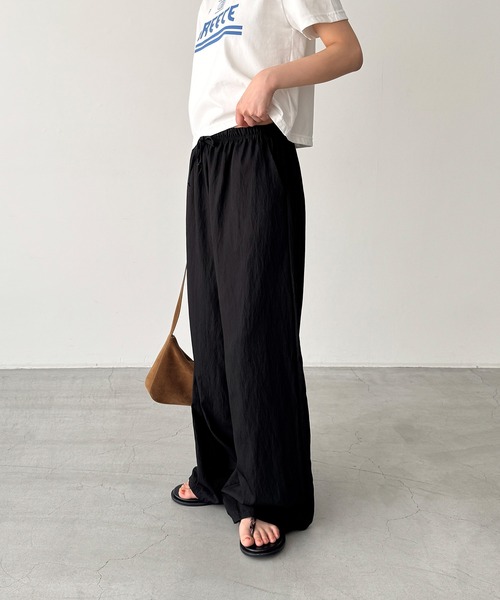 CANAL JEAN(キャナルジーン)の「El mar コードレーンイージーパンツ(その他パンツ・レディース・ブラック/チャコールグレー/アイボリー・ONE SIZE)」の1枚目の写真