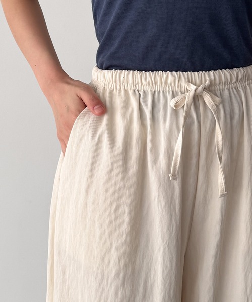 CANAL JEAN(キャナルジーン)の「El mar コードレーンイージーパンツ(その他パンツ・レディース・ブラック/チャコールグレー/アイボリー・ONE SIZE)」の16枚目の写真