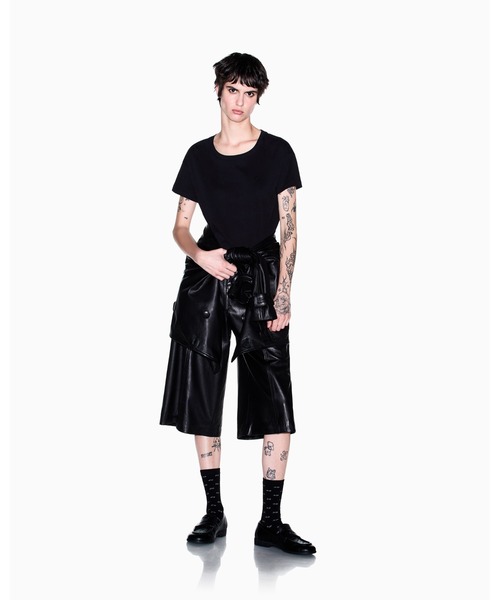 ARMANI EXCHANGE(アルマーニエクスチェンジ)の「【A|X アルマーニ エクスチェンジ】<ZOZO限定>ワンポイントロゴ 半袖クルーネックTシャツ/BOYFRIEND(Tシャツ/カットソー・レディース・ライトベージュ/ホワイト/ブラック・X-SMALL/X-LARGE/SMALL/MEDIUM/LARGE)」の17枚目の写真
