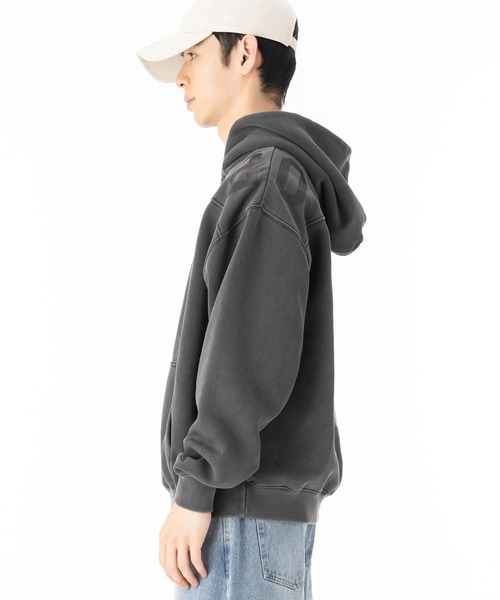 NEW ERA(ニューエラ)の「ニューエラ クロップドスウェットパーカー(パーカー・メンズ・グレー・XXL/XL/L/M/S)」の3枚目の写真
