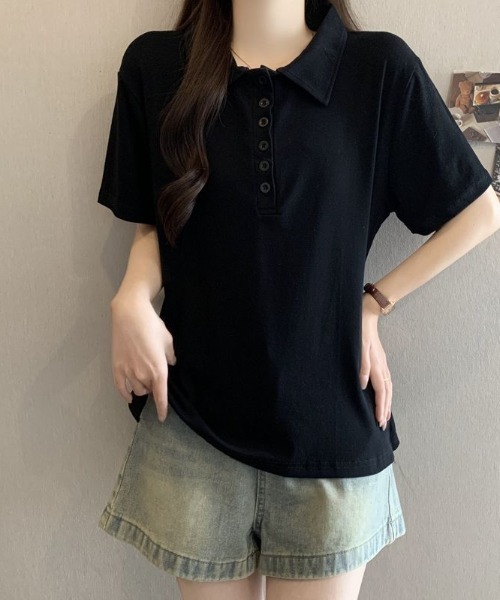 AMAJI(アマジ)の「ポロカラー サイドスリット 半袖Tシャツ(Tシャツ/カットソー・レディース・ブラック/グレー・MEDIUM/LARGE/X-LARGE)」の2枚目の写真