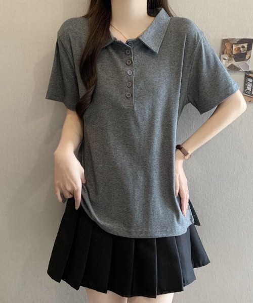 AMAJI(アマジ)の「ポロカラー サイドスリット 半袖Tシャツ(Tシャツ/カットソー・レディース・ブラック/グレー・MEDIUM/LARGE/X-LARGE)」の3枚目の写真