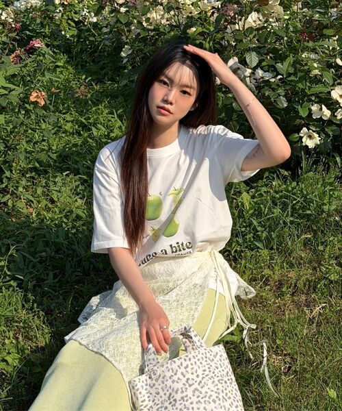 ZEROSTREET(ゼロストリート)の「グリーンアップル 半袖Tシャツ / オフホワイト(Tシャツ/カットソー・レディース・Off White・SMALL/LARGE)」の2枚目の写真