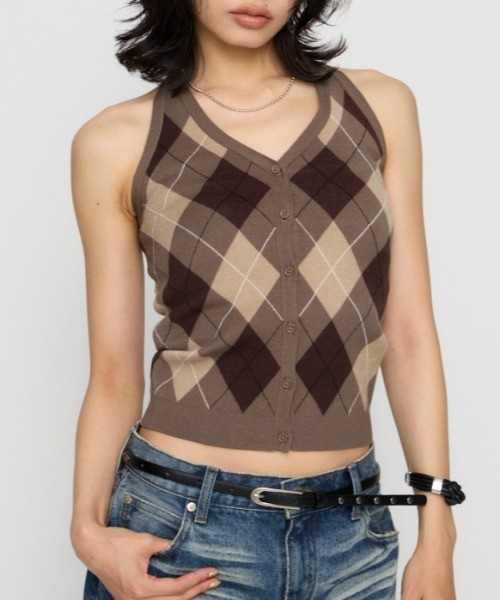 LAGUA GEM（ラグアジェム）の「ARGYLE HALTER NECK トップス（ニット/セーター・レディース・ブラック/ブラウン/グレー・FREE）」の3枚目の写真