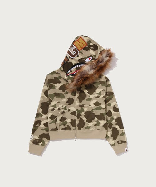 A BATHING APE（アベイシングエイプ）の「COLOR CAMO FUR SHARK CROPPED ZIP HOODIE（パーカー・レディース・ブラック/パープル/ブラウン・MEDIUM/SMALL）」の2枚目の写真