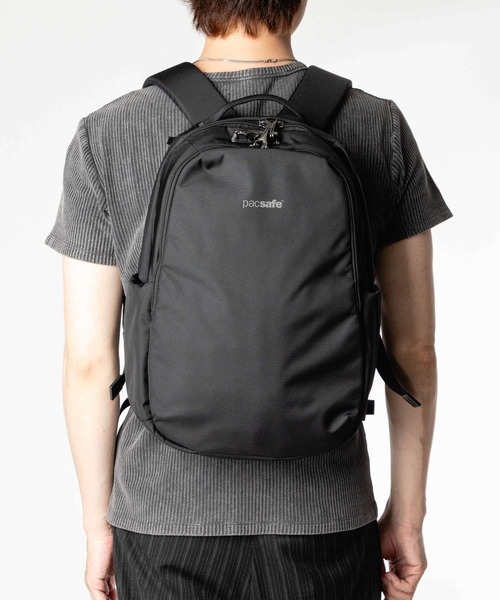 pacsafe(パックセーフ)の「【Pacsafe / パックセーフ】Pacsafe V 16L All-around Backpack / オールアラウンド バックパック リュック 防犯機能(バックパック/リュック・メンズ・ブラック・FREE)」の3枚目の写真