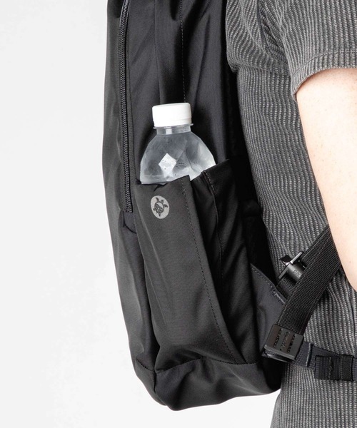 pacsafe(パックセーフ)の「【Pacsafe / パックセーフ】Pacsafe V 16L All-around Backpack / オールアラウンド バックパック リュック 防犯機能(バックパック/リュック・メンズ・ブラック・FREE)」の6枚目の写真