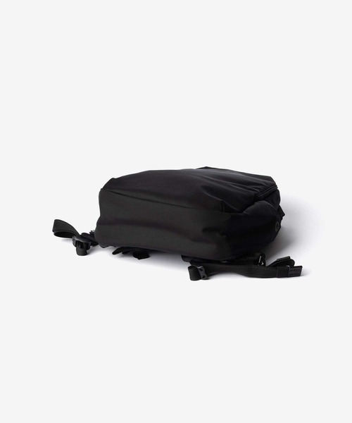 pacsafe(パックセーフ)の「【Pacsafe / パックセーフ】Pacsafe V 16L All-around Backpack / オールアラウンド バックパック リュック 防犯機能(バックパック/リュック・メンズ・ブラック・FREE)」の14枚目の写真