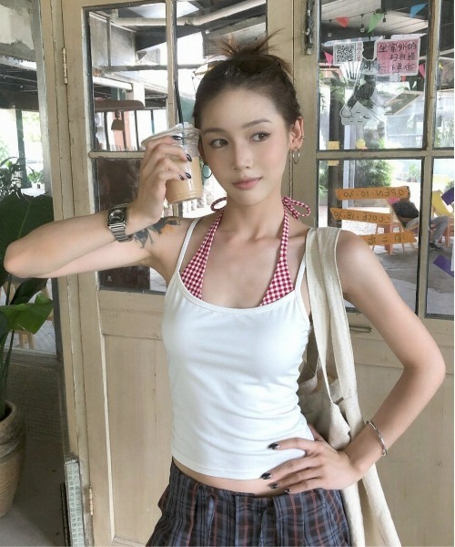 FREE STYLISTS(フリー スタイリスト)の「ギャル 韓国風 リボンタイ フェイクレイヤード ノースリーブ トップス 春・秋インナー(ベスト・レディース・グレー/ブラック/インディゴブルー/ホワイト・F)」の20枚目の写真