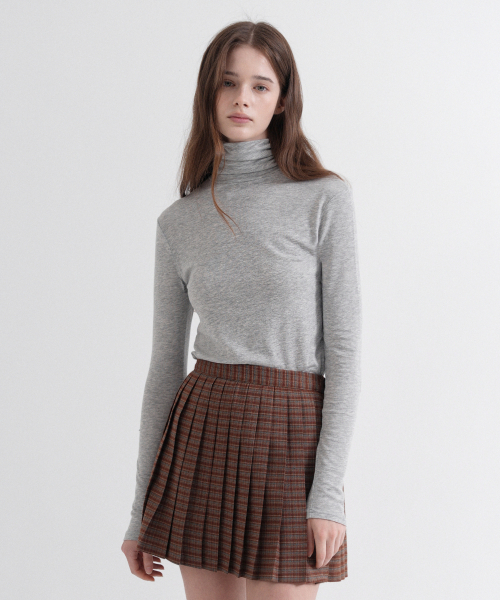 VLETI(ブレッティ)の「High Neck Span Slim T-Shirt (gray)(Tシャツ/カットソー・レディース・ライトグレー・FREE)」の2枚目の写真