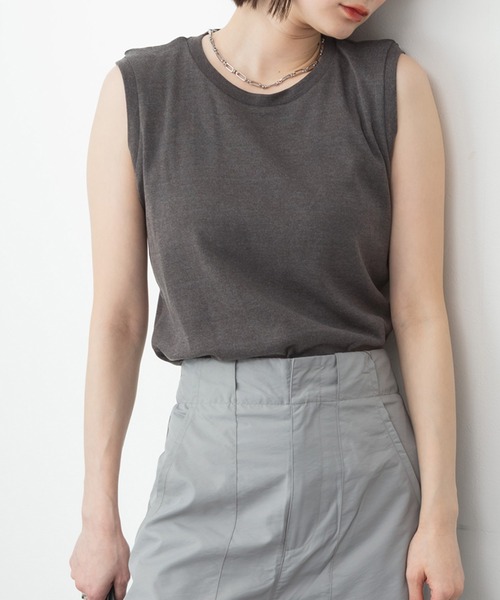 ElegChic(エレグシック)の「ラウンドネックノースリーブトップ(タンクトップ・レディース・ブラック/オフホワイト/カーキ/チャコールグレー/グレイッシュベージュ/杢グレー・4L/XXL/XL/L/M)」の19枚目の写真