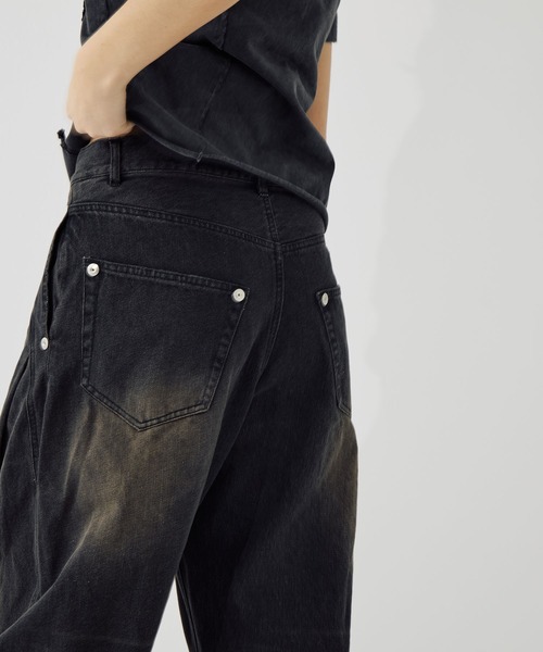 CONZ(コンズ)の「over dye curved denim(デニムパンツ・レディース・ブルー/ブラック・1/3/2)」の6枚目の写真