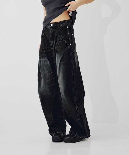 CONZ(コンズ)の「over dye curved denim(デニムパンツ・レディース・ブルー/ブラック・1/3/2)」の9枚目の写真